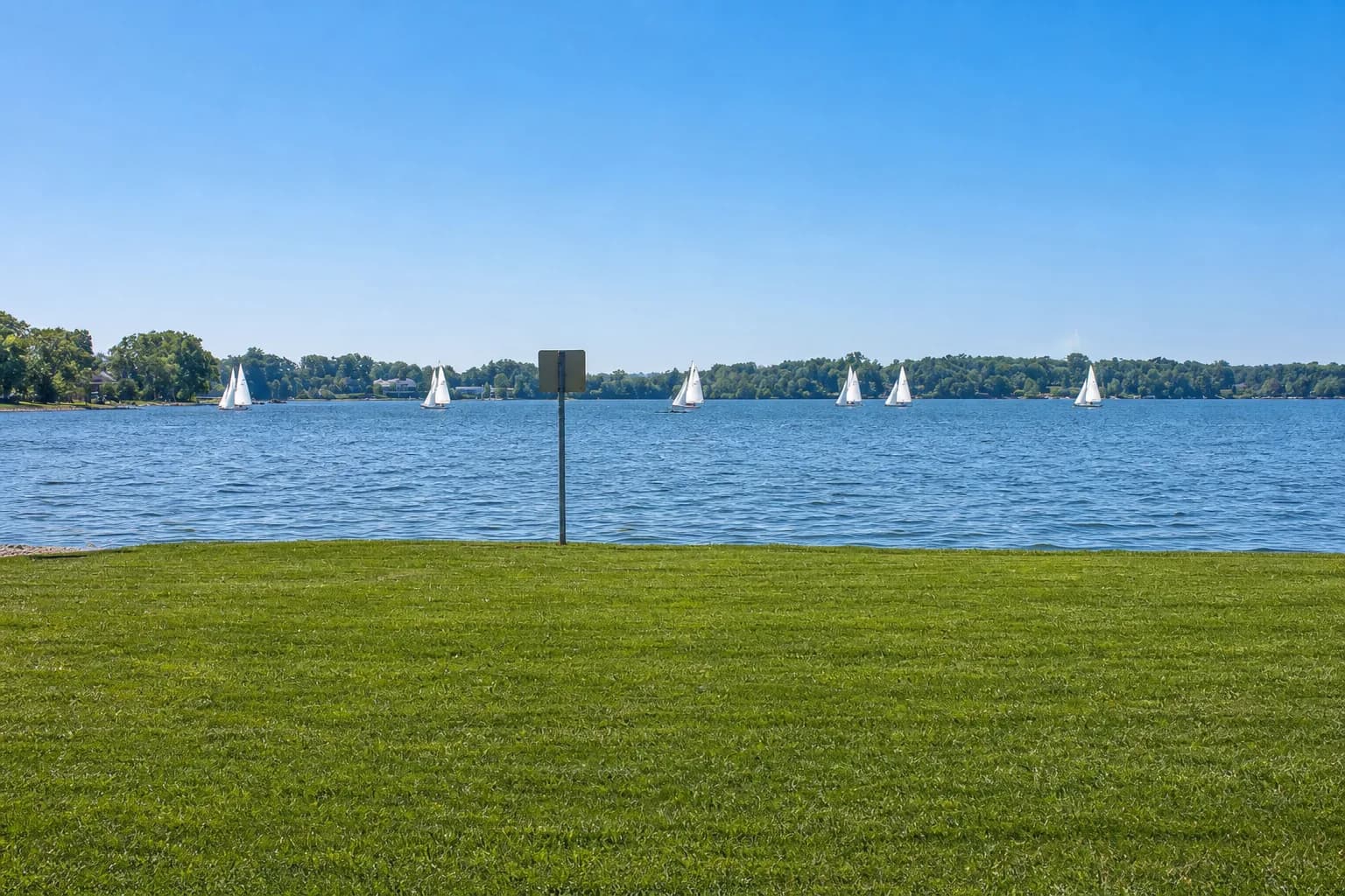 Cass Lake, West Bloomfield, Michigan